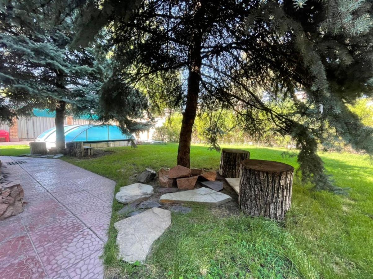 Гостевой Дом Шумкар Азия Guest House Shumkar Asia Biszkek Zewnętrze zdjęcie