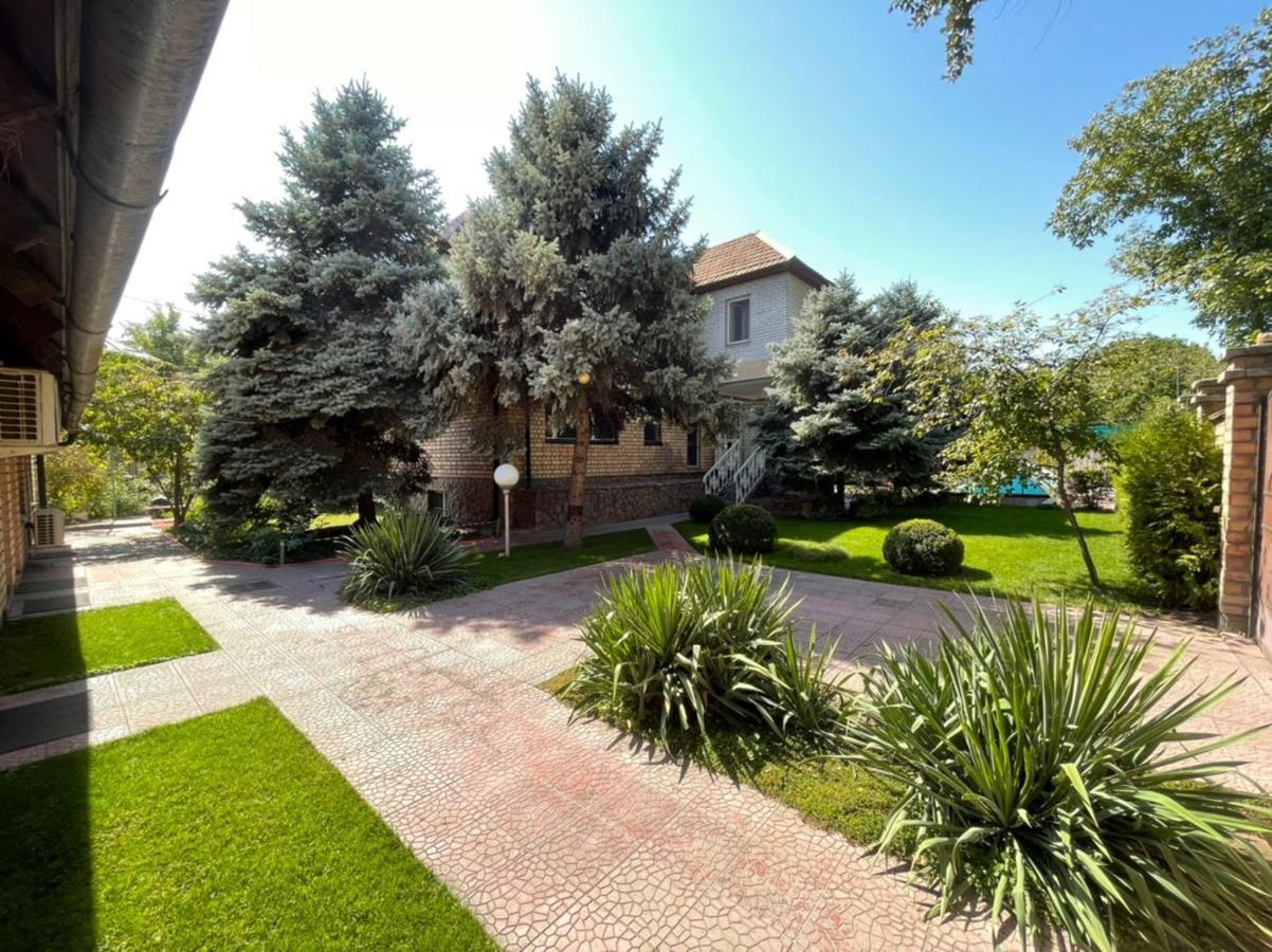 Гостевой Дом Шумкар Азия Guest House Shumkar Asia Biszkek Zewnętrze zdjęcie